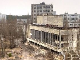 Elhagyott városok (2011) online sorozat